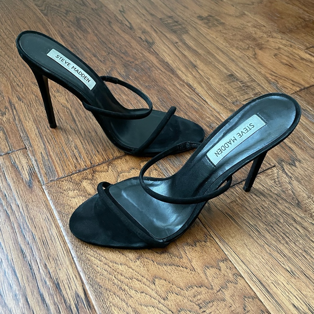 Steve Madden Black heels